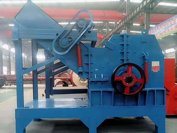 Scrap metal crusher