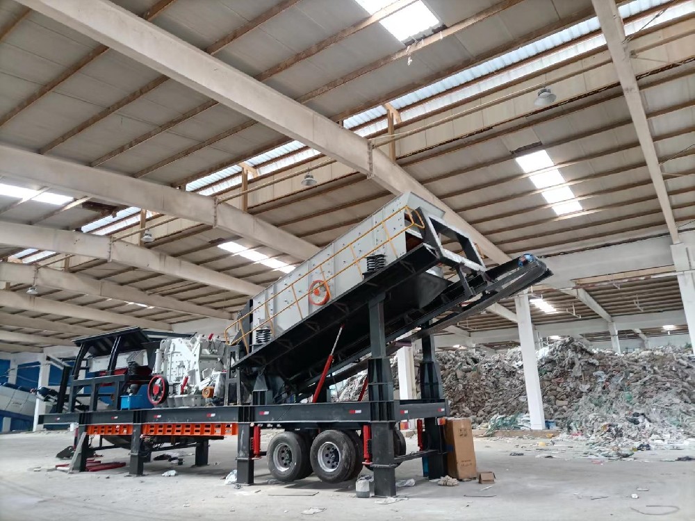 Construction waste sorting equipment