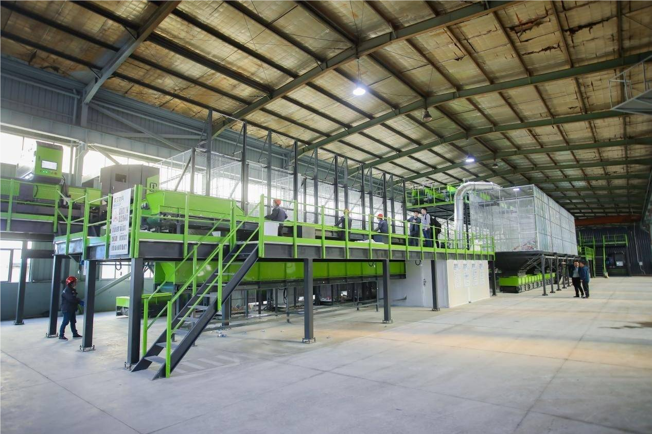 Comprehensive garbage sorting equipment
