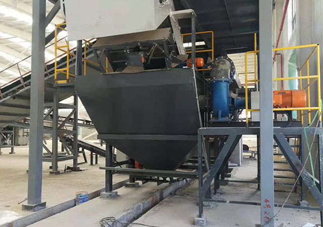 Solid waste sorting equipment