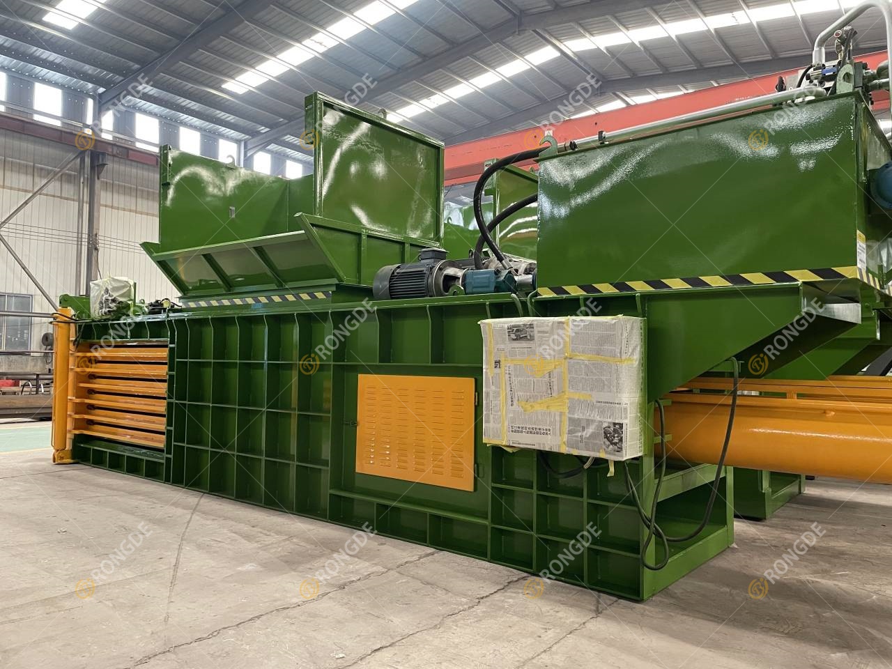 Plastic bottle baler